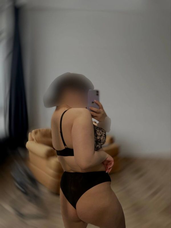 Полина , 8 993 102-00-49