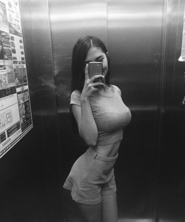 Знакомства в Перми — Нина , 21 лет