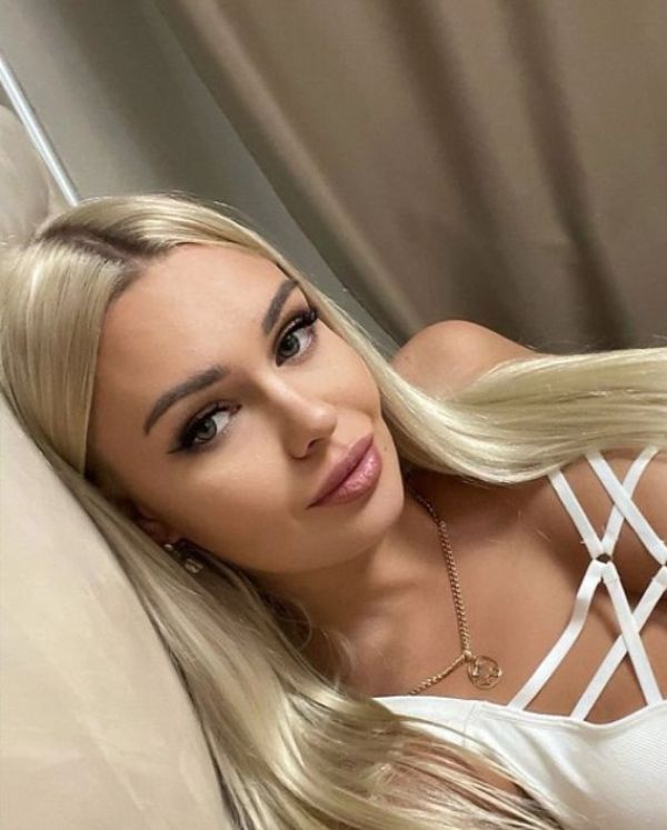 Карина, 25 лет