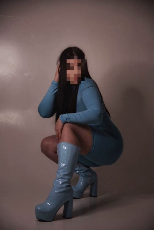 Карина, 8 909 117-52-54