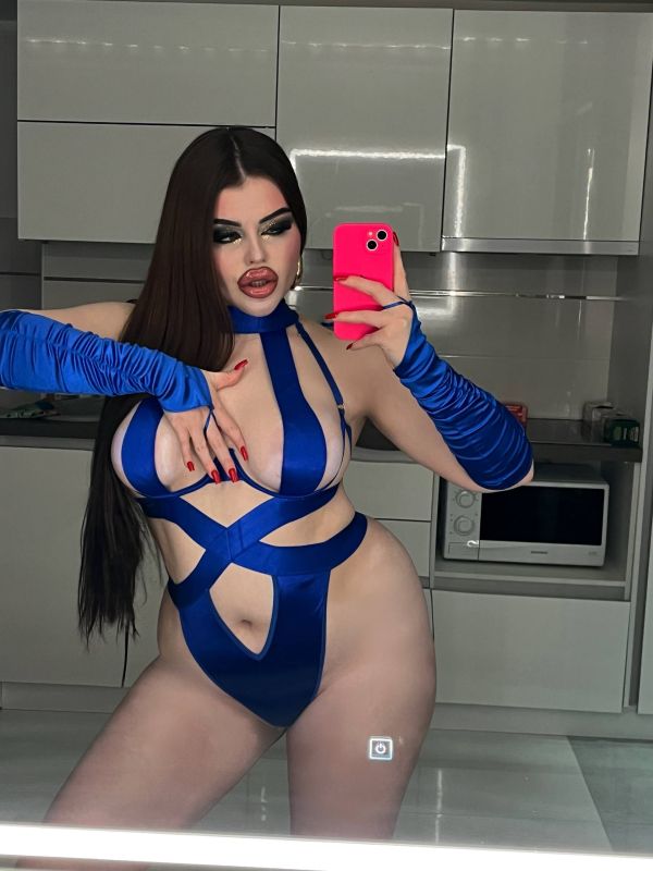 Анюта НОВЕНЬКАЯ, 8 909 729-01-85, Пермь