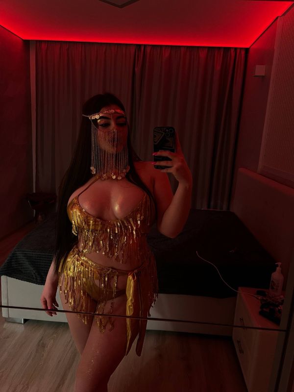 Анечка, индивидуалка