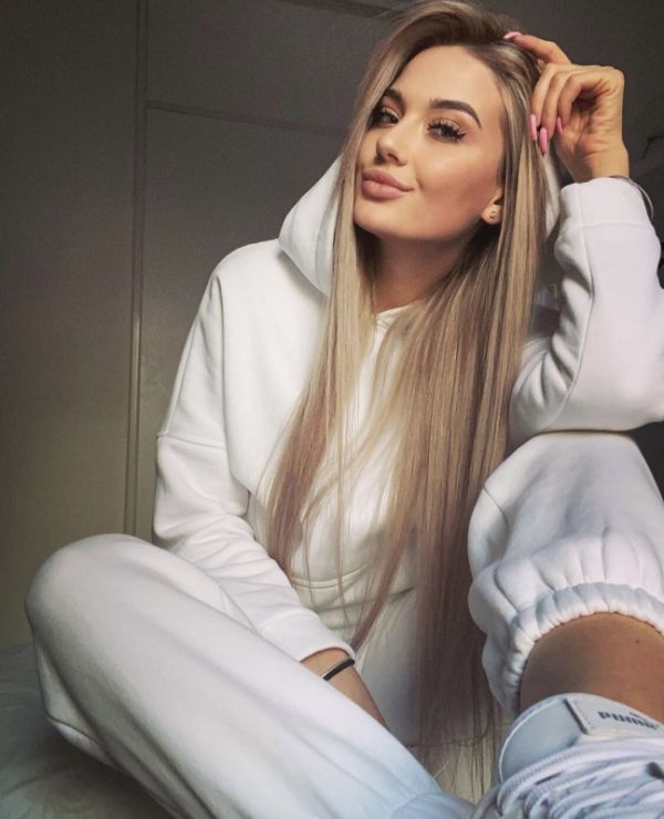 Девушка Елизавета ГОСТЬЯ  (Пермь), 8 919 457-32-41