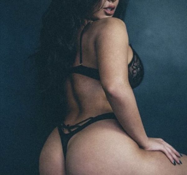 Карина !выезд!, 25 лет