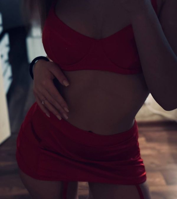 Полина , 19, Пермь, Парковый