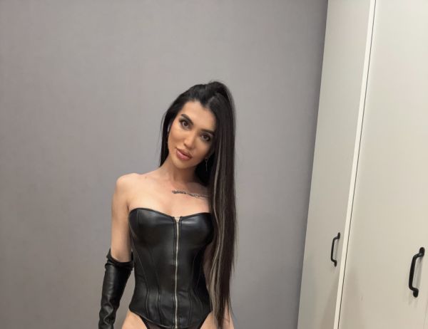 Мия с сюрпризом , рост: 162, вес: 49