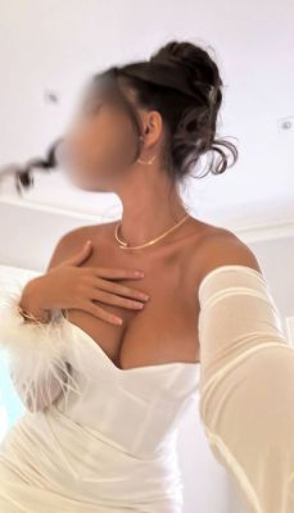 Эвелина , 21 лет