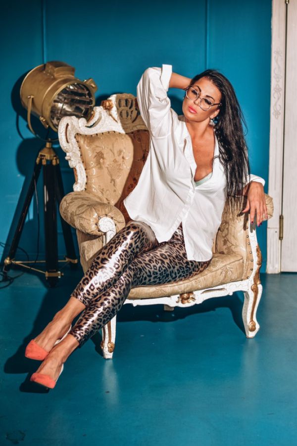 Александра, 8 911 177-72-94